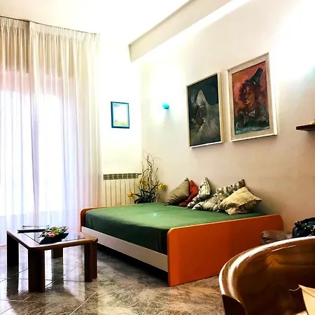 Via Solaro, In Pieno Centro Апартаменты